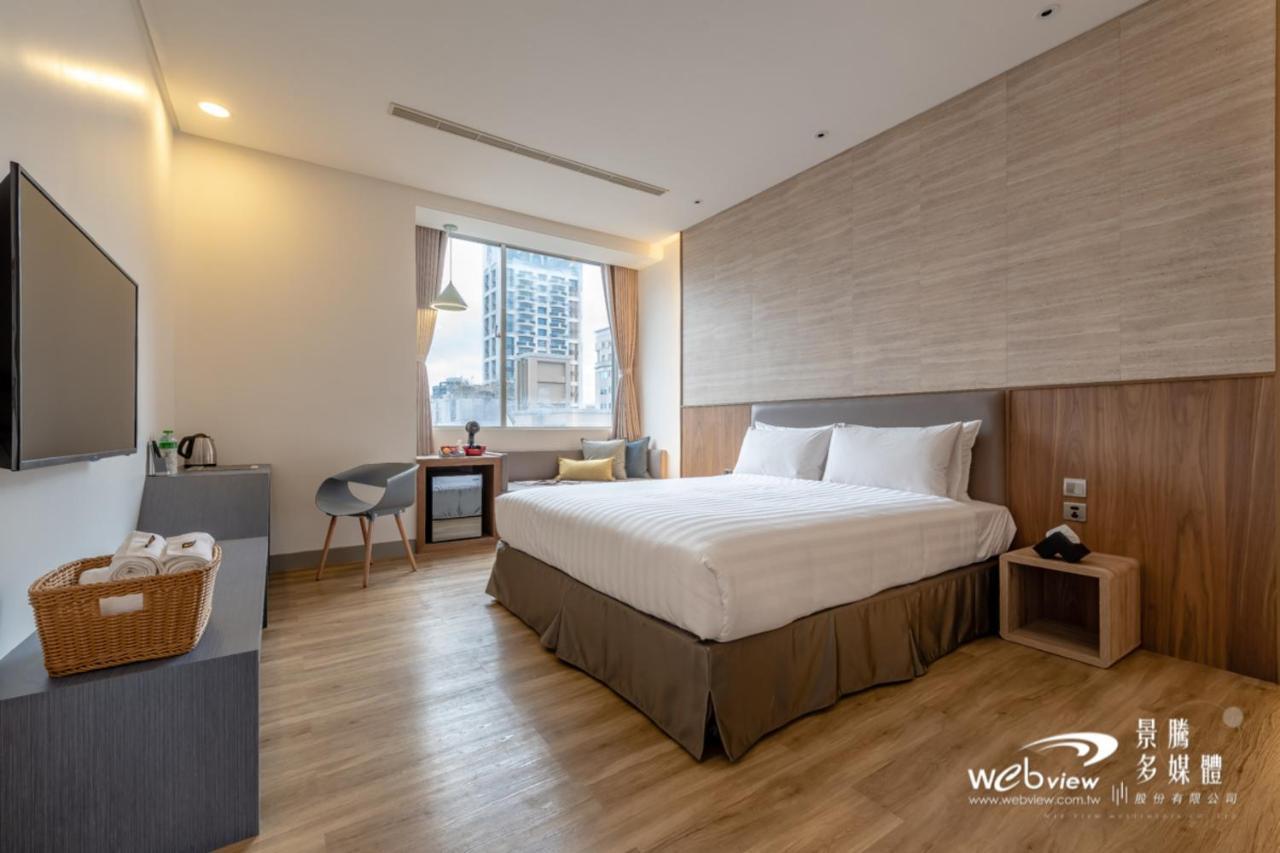 玩行旅台北館 Hotel Tajpej Kültér fotó