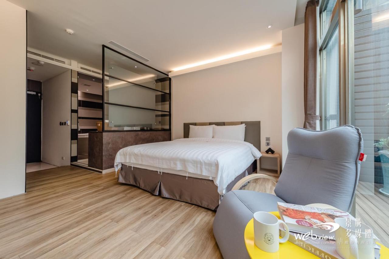 玩行旅台北館 Hotel Tajpej Kültér fotó